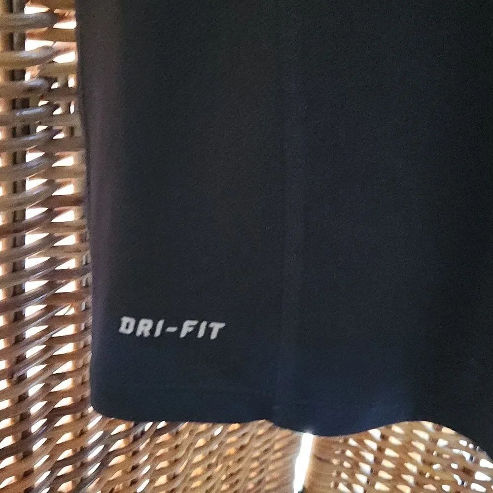 Nike Livestrong Dri Fit Shirt XXL - Picture 3 of 7
